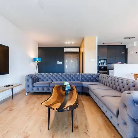 Ferienwohnung Panorama Capital Skyline - 17 Pietro Rzeszów Exterior foto